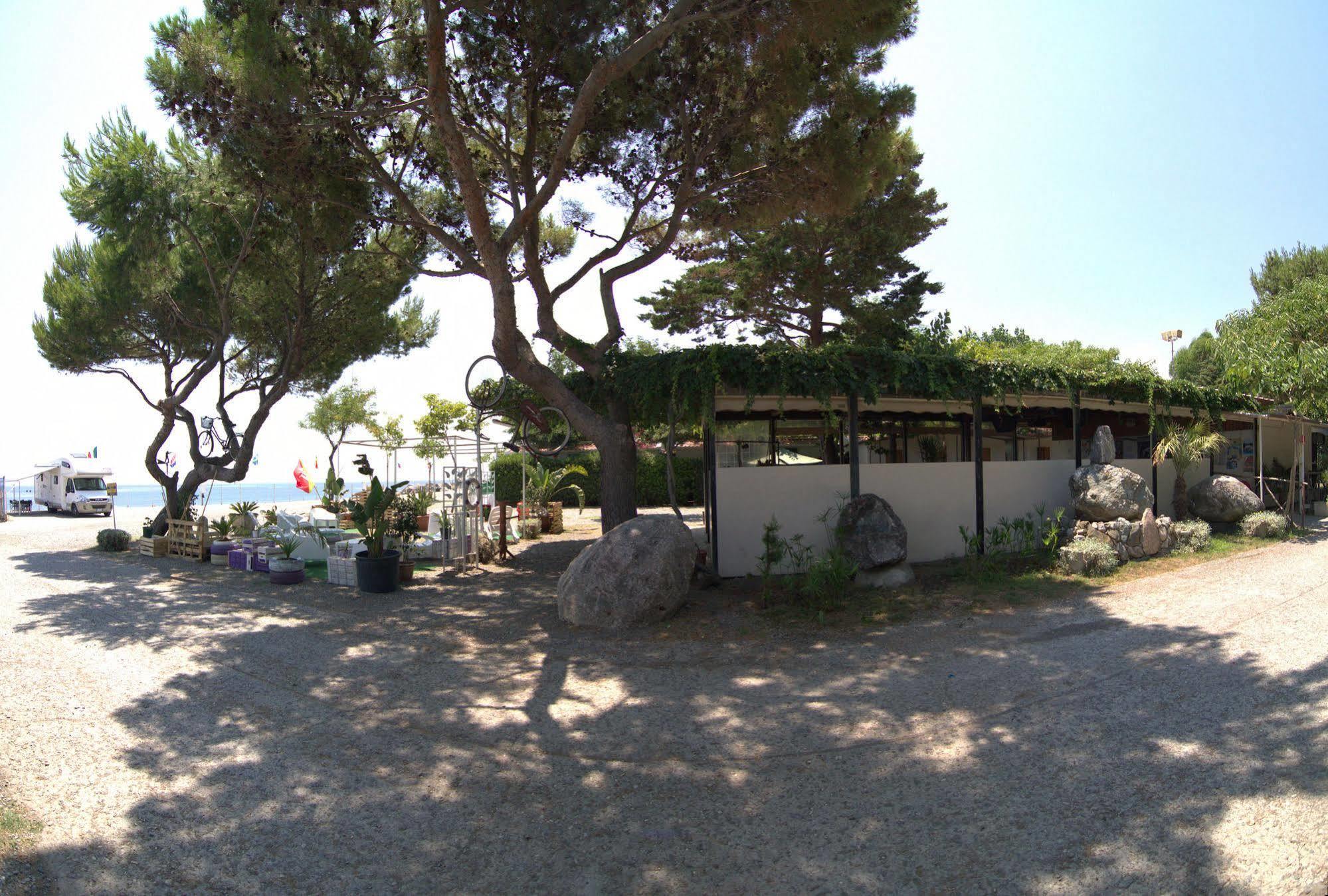 Camping La Focetta Sicula Sant'Alessio Siculo Bagian luar foto